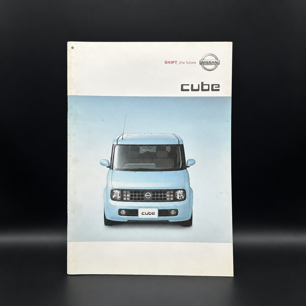 Nissan Z11 Cube Sales Brochure