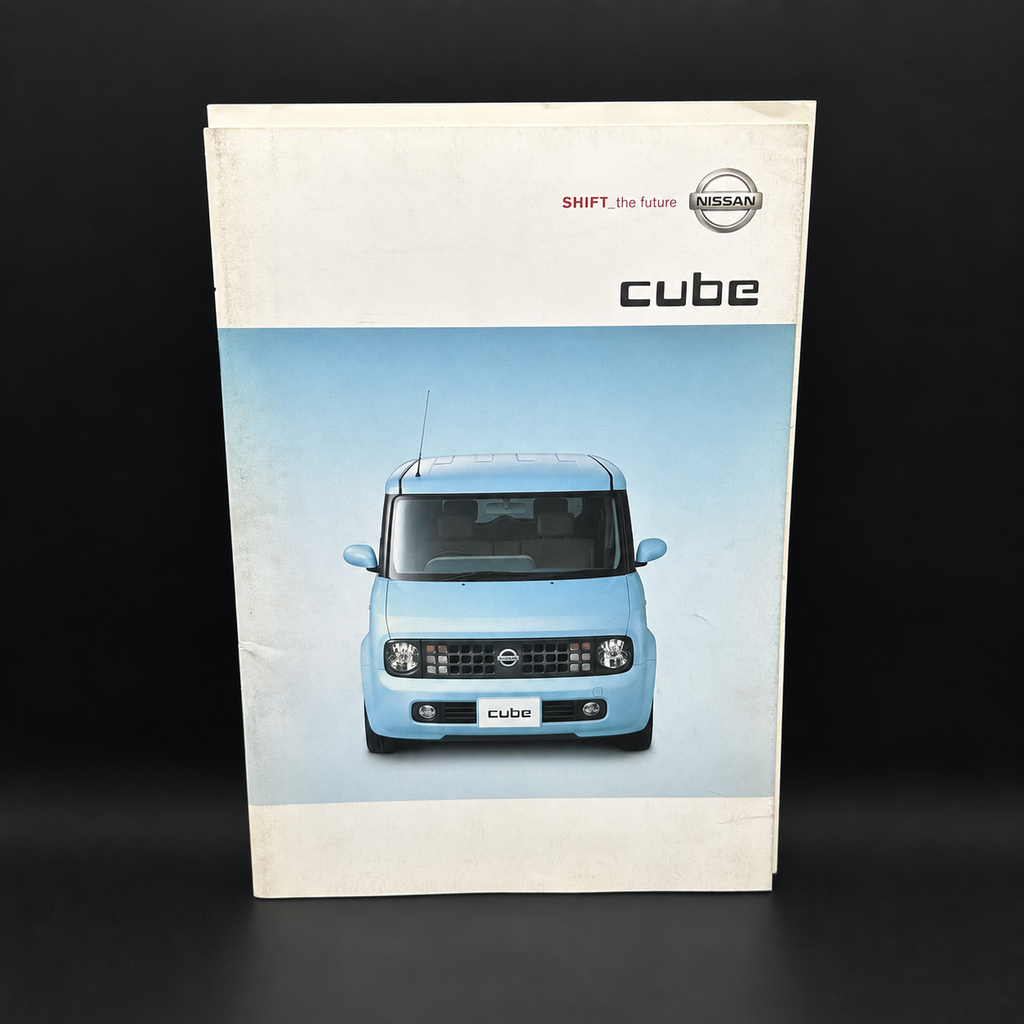 Nissan Z11 Cube Sales Brochure